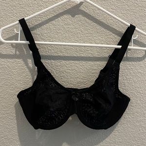Black lacy Wacoal bra, 34D, NWOT